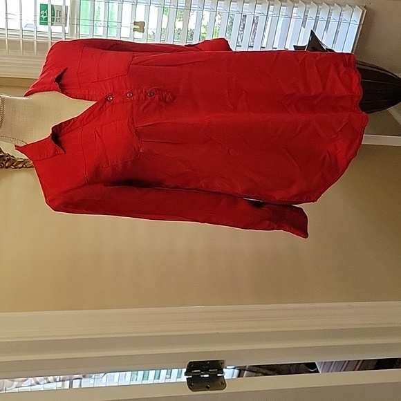 Motherhood Maternity red long sleeve roll tab top Vneck 2 pockets rayon S EUC … - Picture 1 of 9